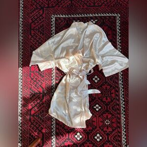 freebie with order - Silky short robe - light peach